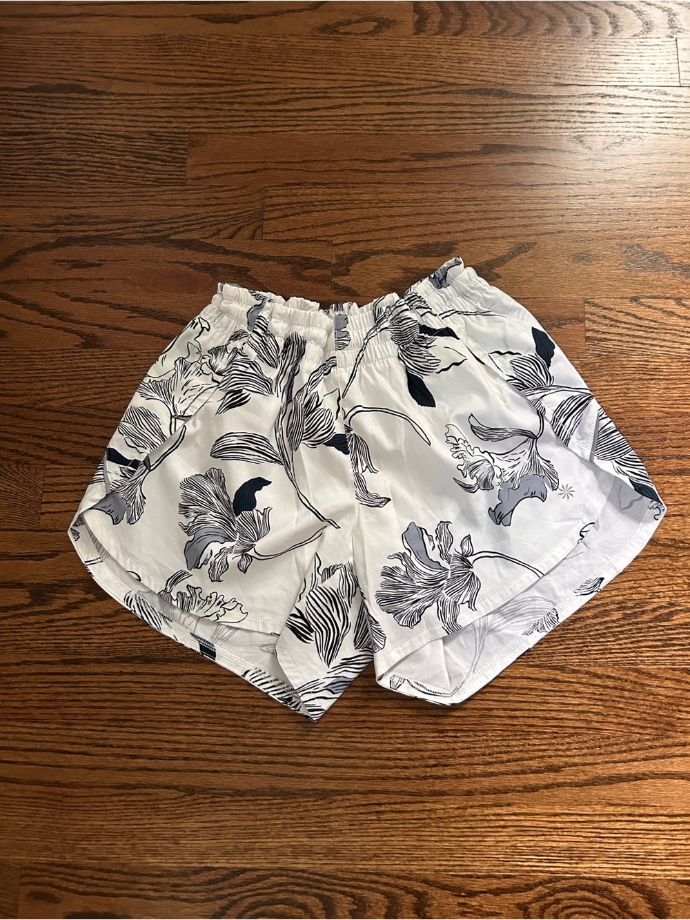 Women’s Athleta Running Short